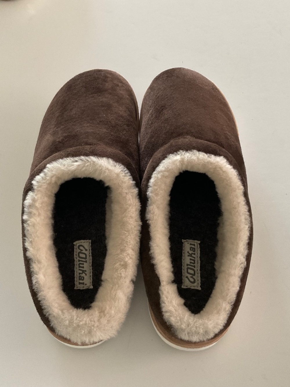 OluKai Mani Brown Suede Sheep Fur Mule Slippers Size 8 LIKE NEW - Picture 2 of 8